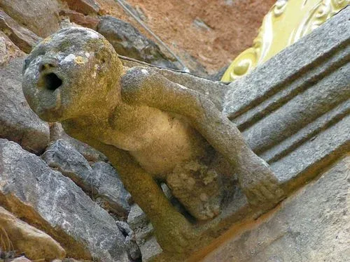 GARGOUILLE-01.jpg